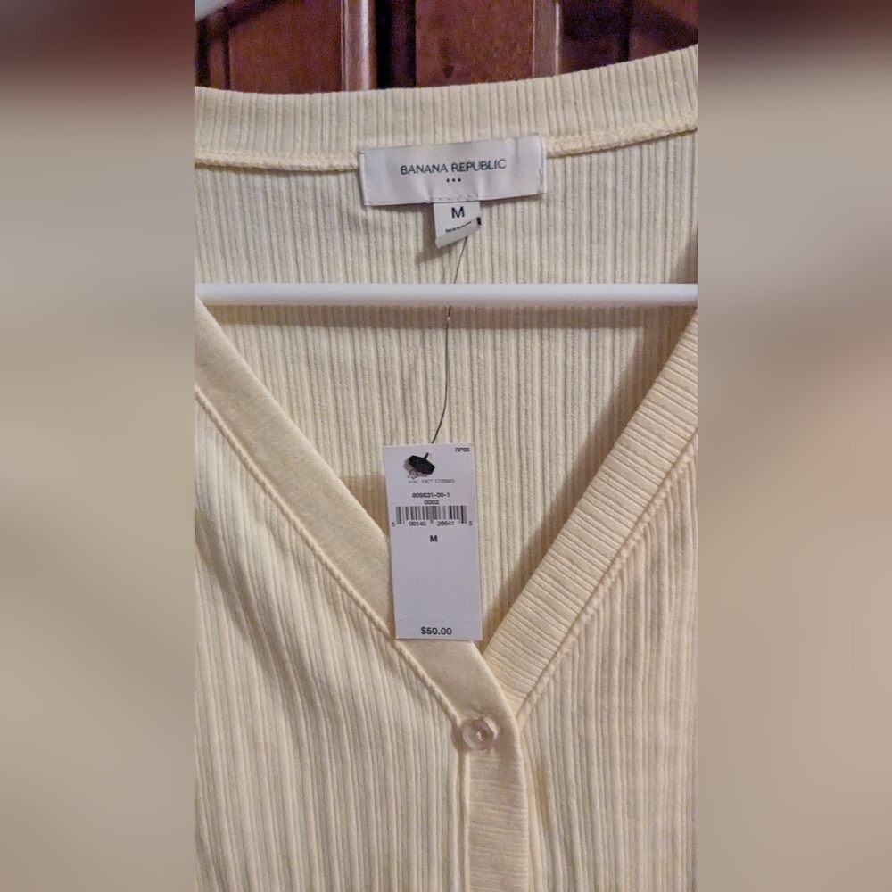 Banana Republic Light Yellow Ribbed Cardigan - Picture 2 of 4